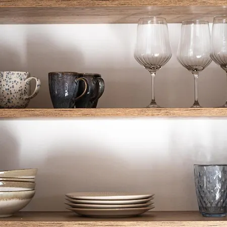 Riverside - Dita 公寓 *